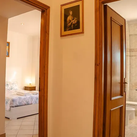 Domus Aurelia Colibri Comfort & Terrace * Rome